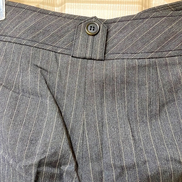 Loft grey dress pants - SZ 2 - Picture 5 of 7